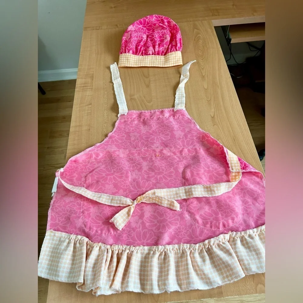 Toys r Us Pink Floral Kids Apron and Chef Hat Set